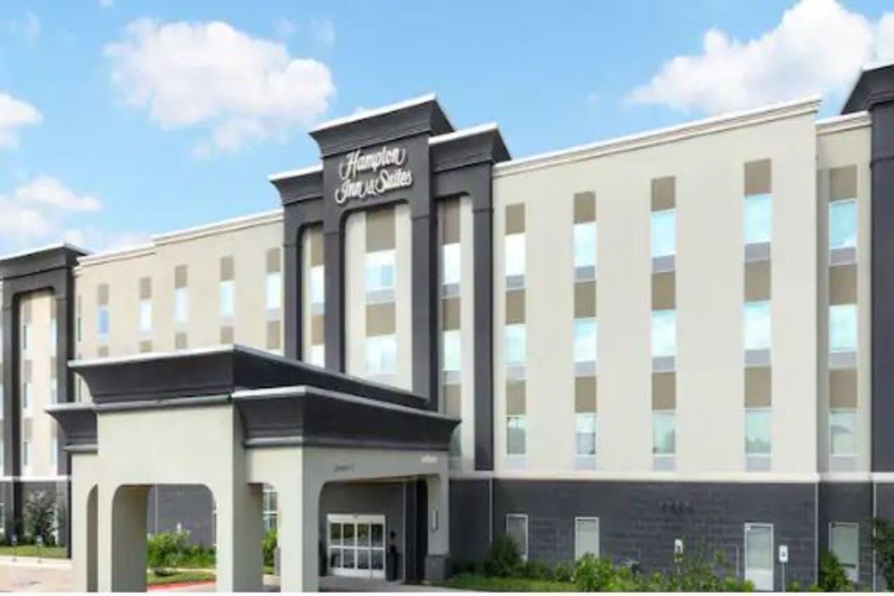 Hampton Inn & Suites San Antonio Brooks City Base, Tx Exterior photo